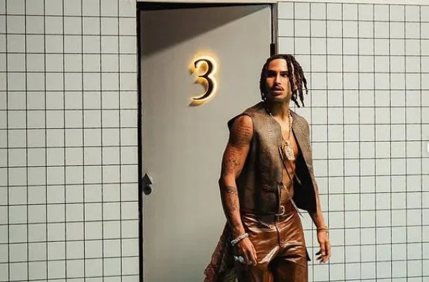 Rapper cearense Matuê destrói camarim e causa polêmica