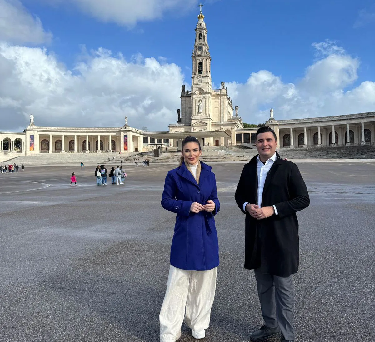 Equipe da TV Cidade Fortaleza desembarca em Fátima, Portugal