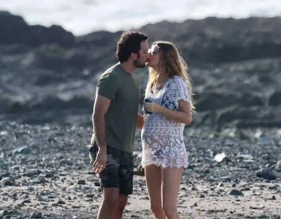 Nasce filho de Gisele Bündchen e Joaquim Valente