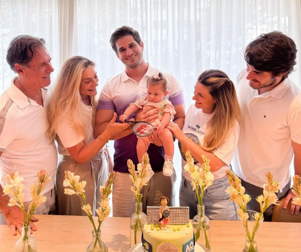 Bruna Magalhães e Ravi Macedo festeja o sexto mesversário da filha, Helena
