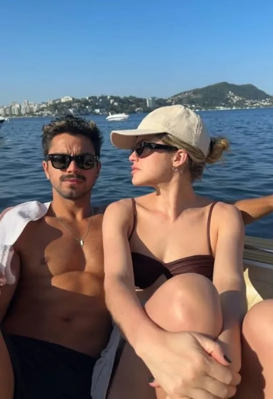 Ágatha Moreira revela que Rodrigo Simas cumpriu todos os pré-requisitos antes de começar a namorar