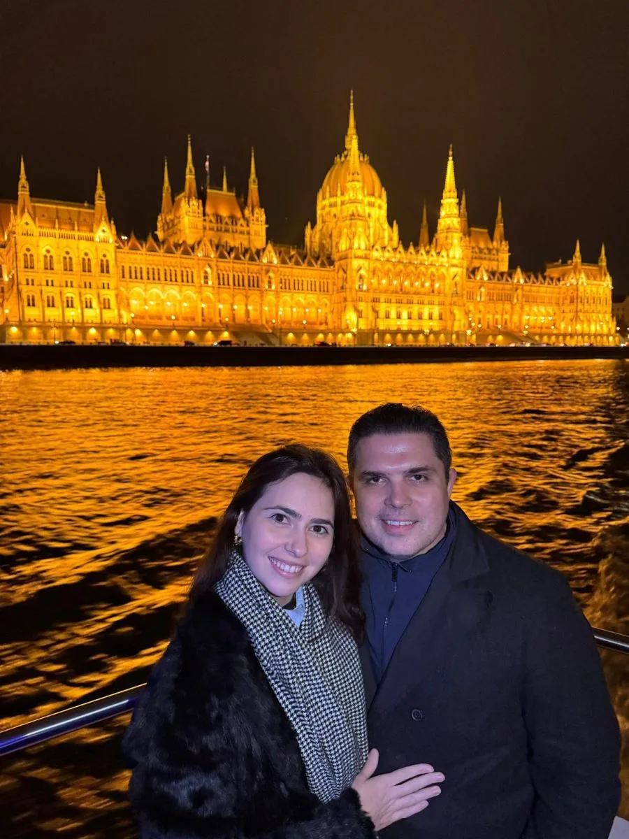 Rodrigo Castelo Branco e Juliana Quinderé exploram o charme europeu em Praga, Viena e Budapeste