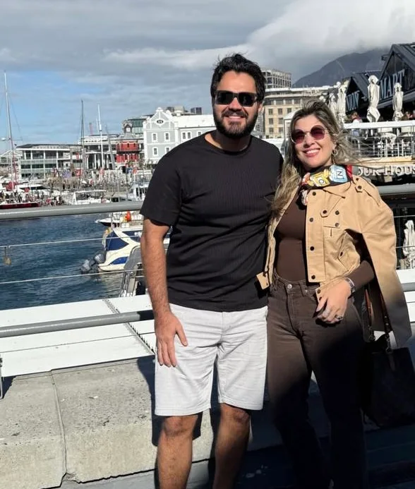 Roberta e Luciano Maia celebram o feriado da Páscoa em Cape Town, na África do Sul