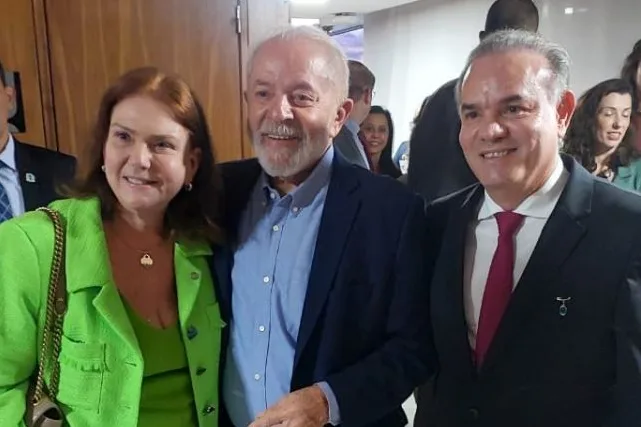 Fernanda Pessoa é convidada por Lula para integrar comitiva em Missa Exequial pelo Papa Francisco