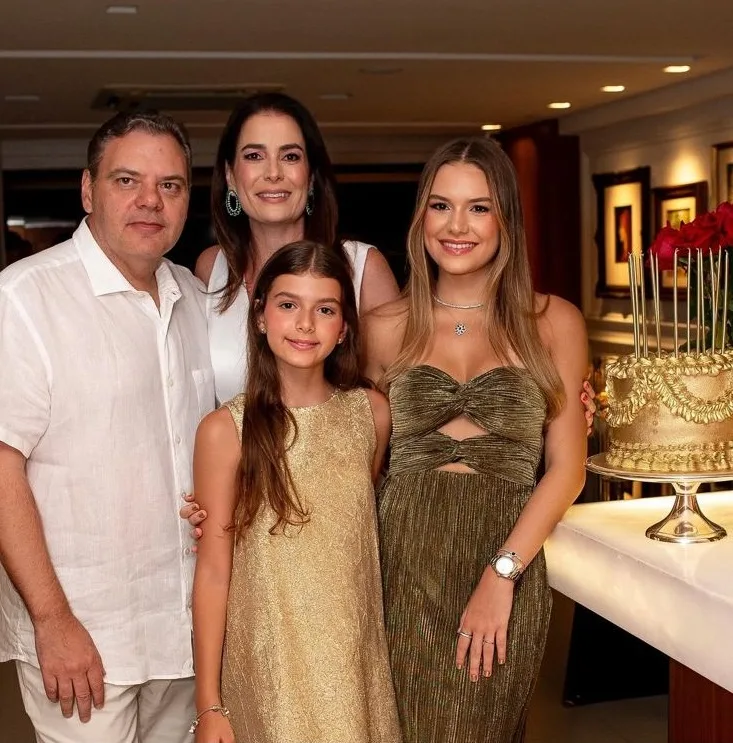 Lívia Jereissati celebra 20 anos em clima de amor, fé e gratidão