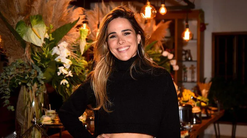 Wanessa Camargo curte noite animada com amigos após rumores de novo romance