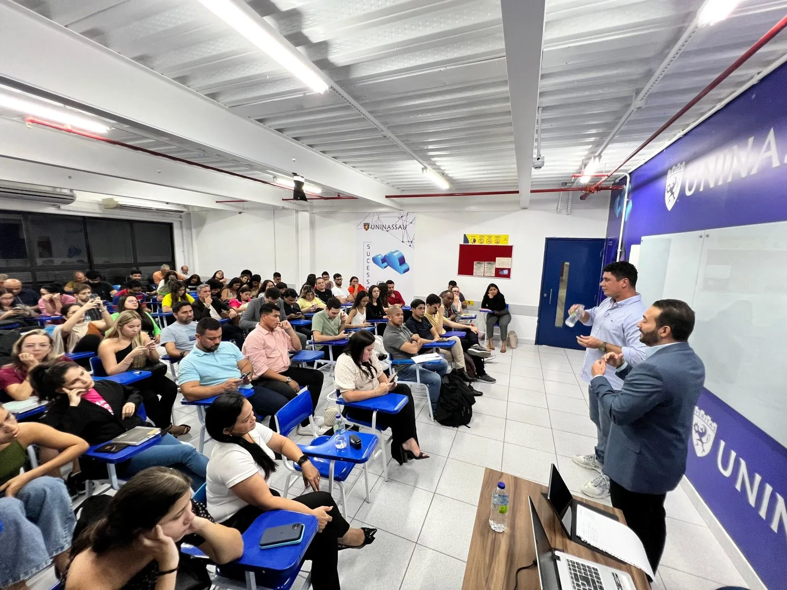 Erich Douglas aborda legislação eleitoral e sustentabilidade em eventos na Uninassau e Unifor