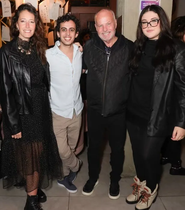 Renomado diretor Jayme Monjardim celebra 69 anos em evento intimista