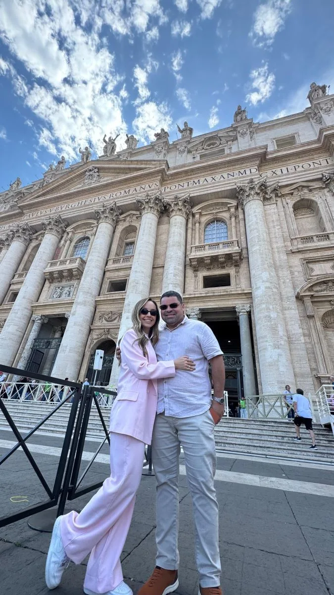 Olga e Eugênio Vasques seguem em giro pela Europa