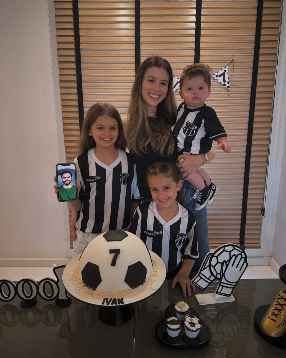 Isabela Franklin e Ivan Bezerra Neto festejam o sétimo mesversário do filho Ivanzinho