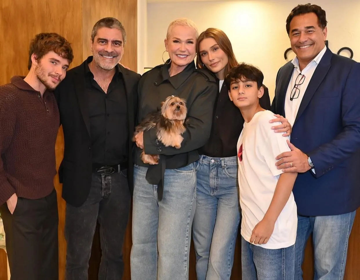Sasha Meneghel apresenta primeira loja da Mondepars no JK Iguatemi