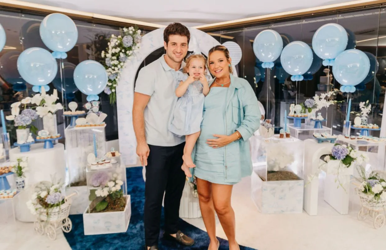 Fernanda Levy realiza o chá de fraldas do filho Omar em animada tarde com arte