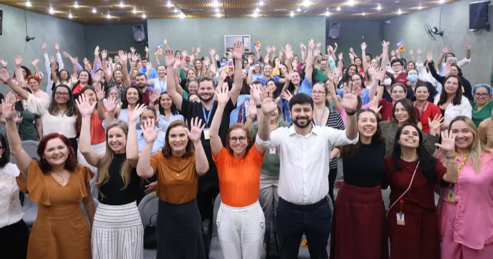 Capacita Girassol forma profissionais do IJF para atendimento a pessoas com autismo
