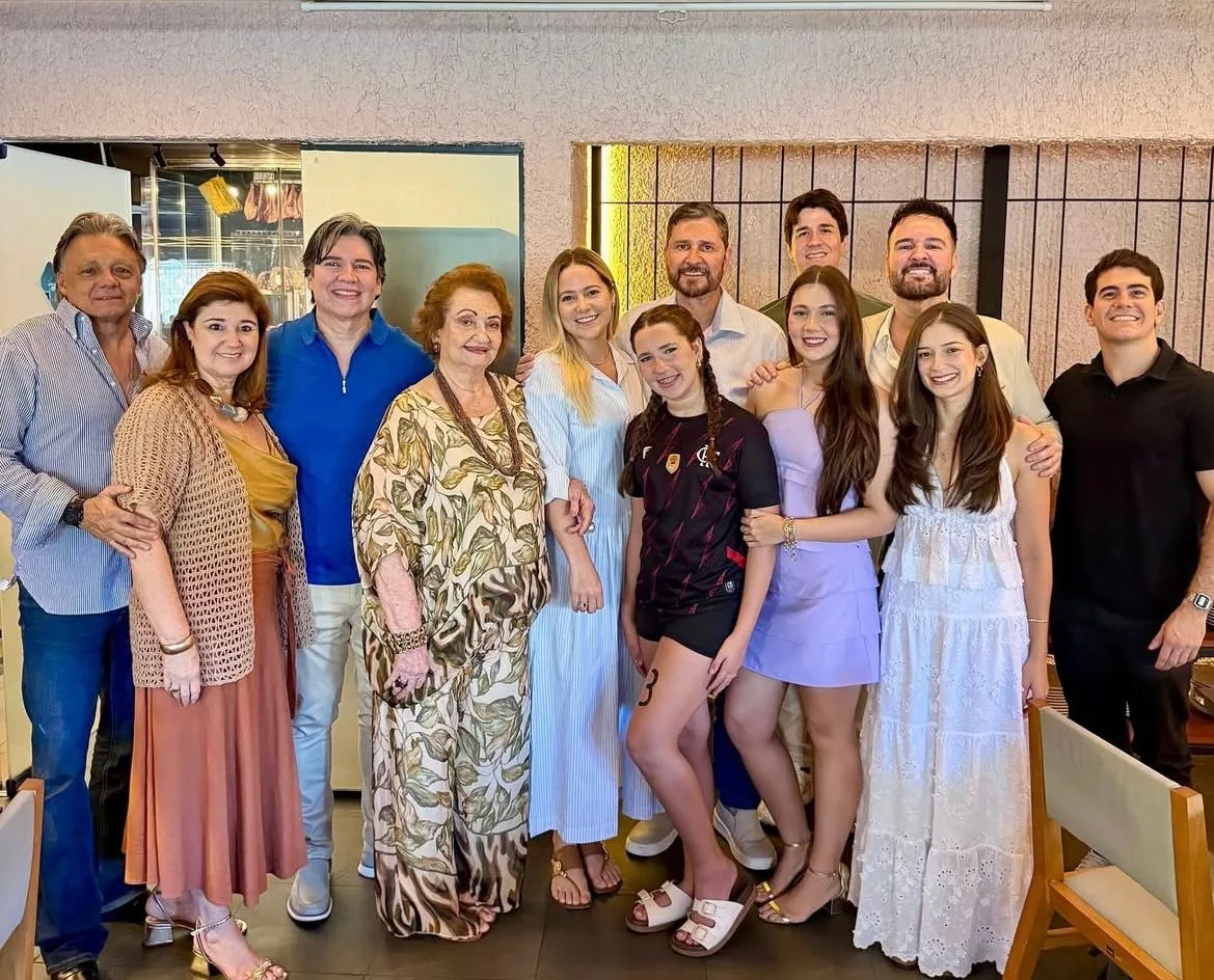 Romeu Aldigueri celebra aniversário de sua mãe com homenagem emocionante