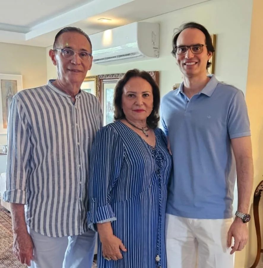 Aristófanes Canamary festeja a nova idade com forró e muita animação