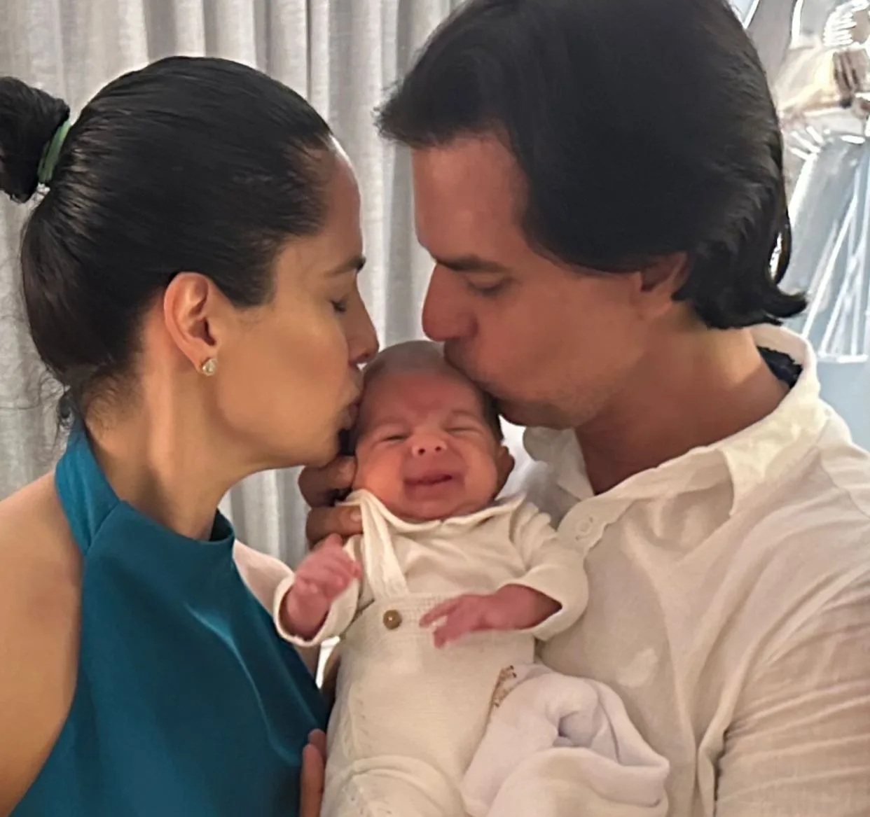 Luciana Fiúza e Victor Vidal celebram o primeiro mesversário do filho João Victor