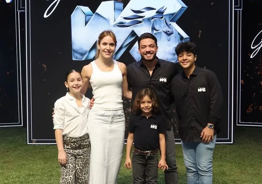 Wesley Safadão e Thyane comemoram mais uma exitosa edição do leilão do Haras WS