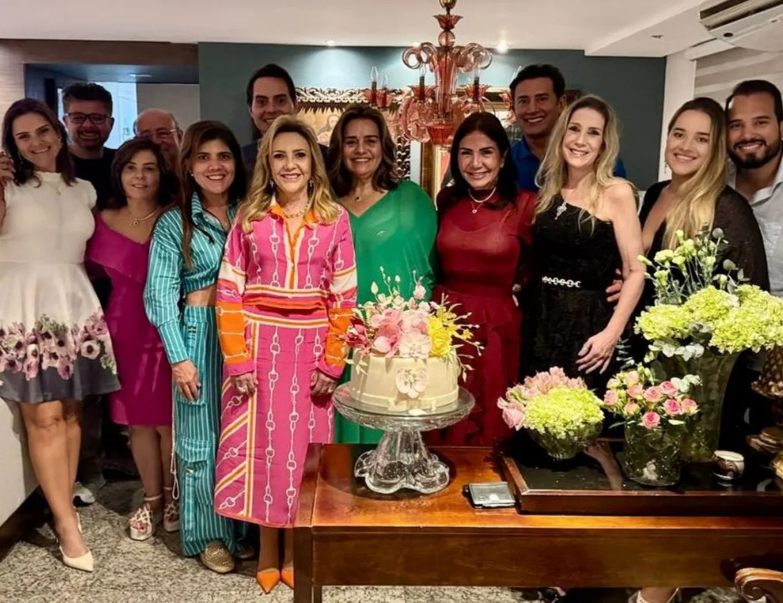 Lia Freire arma noite especial entre amigos para celebrar a nova idade de Graça Dias Branco