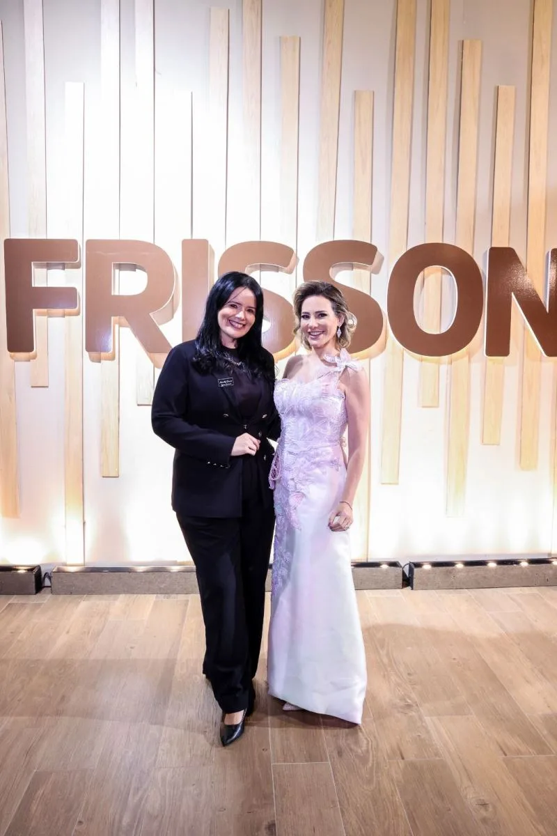 Michelly Camelo se consagrou ao orquestrar a festa de 15 anos do Frisson