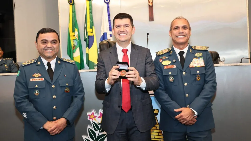 Centenário do Corpo de Bombeiros Militar do Ceará é celebrado na Câmara de Fortaleza