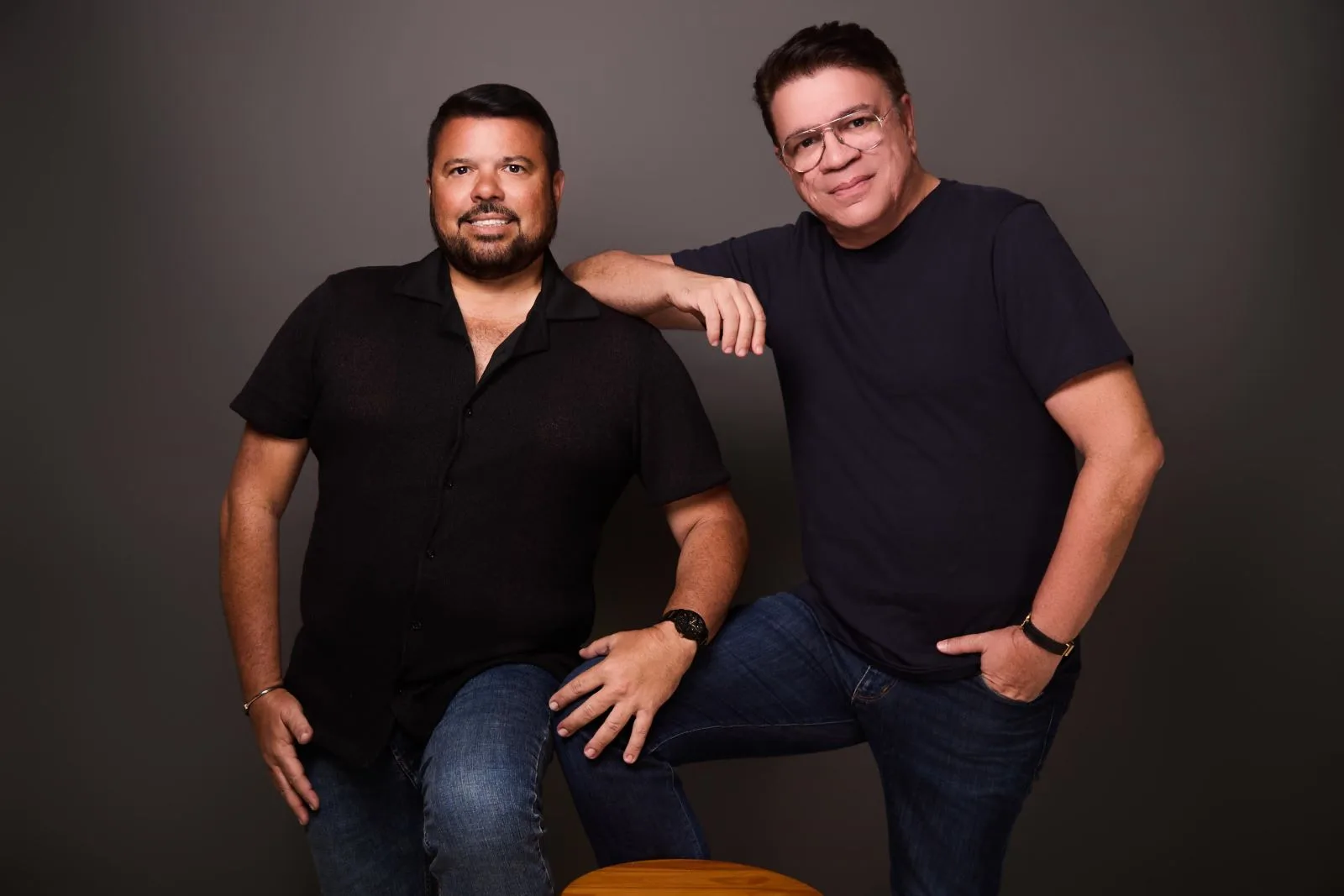 Guilhermino Benevides e Alex Coelho: os cearenses por trás dos grandes palcos do Brasil