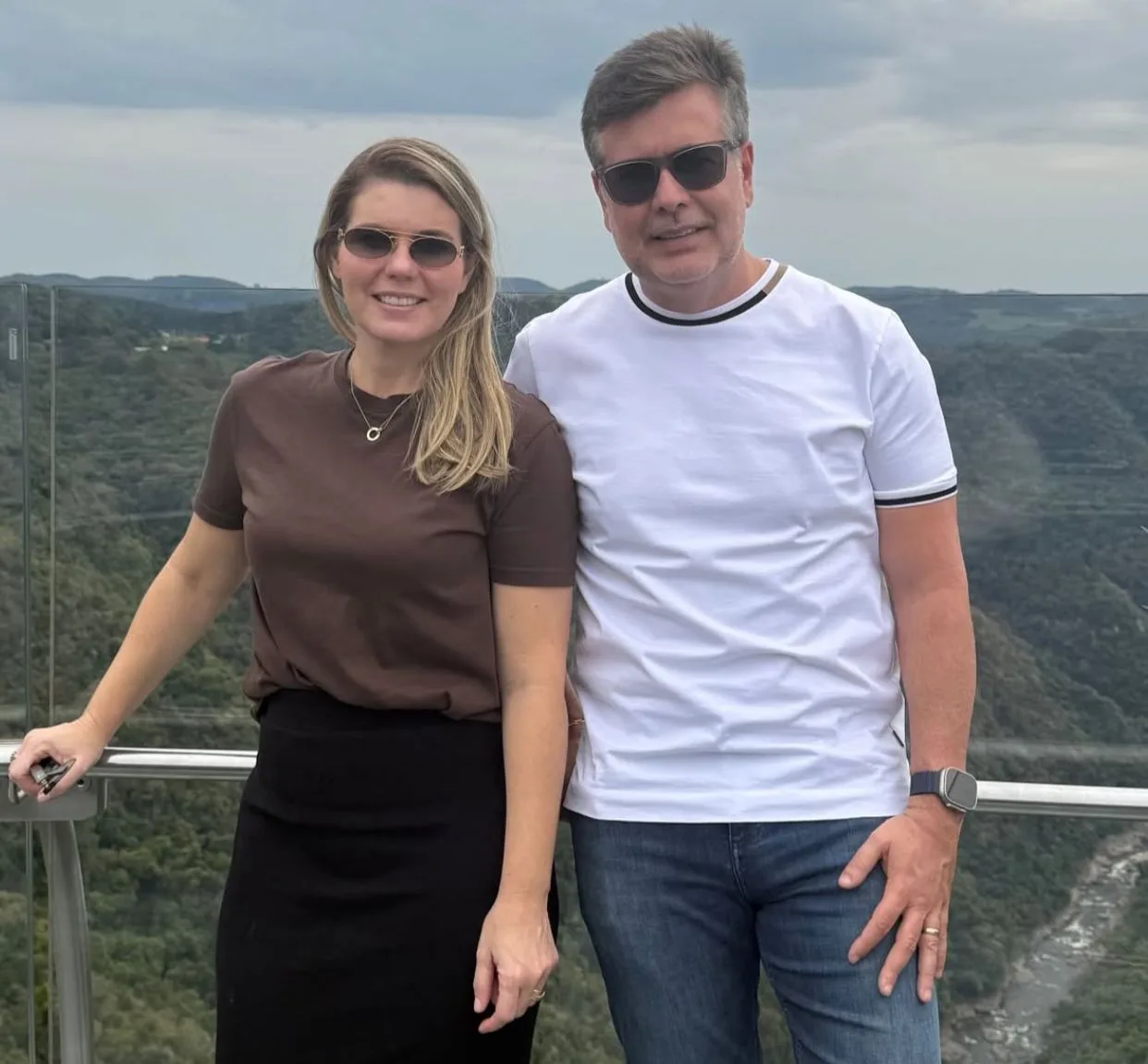 Liliane Meira e Alexandre Pereira pegam a rota de Gramado