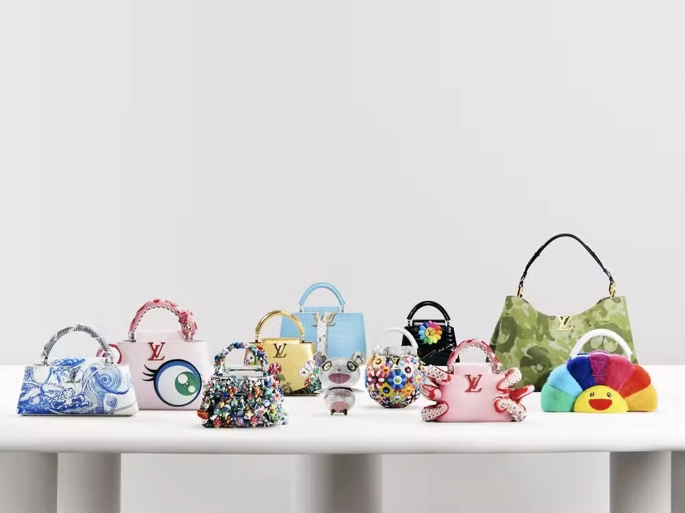 Louis Vuitton anuncia nova colaboração com Takashi Murakami com versões inéditas da bolsa Capucines