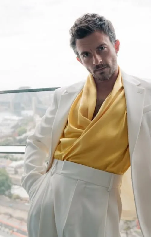 Jonathan Bailey é eleito o homem mais sexy do mundo