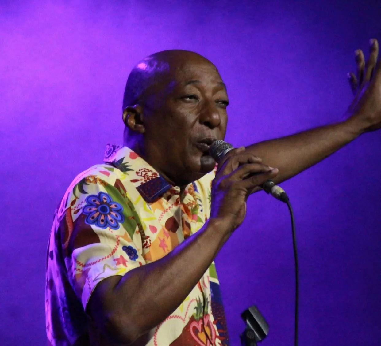 Ricardo Black apresenta o show “Soul Black” no Banco do Nordeste Cultural
