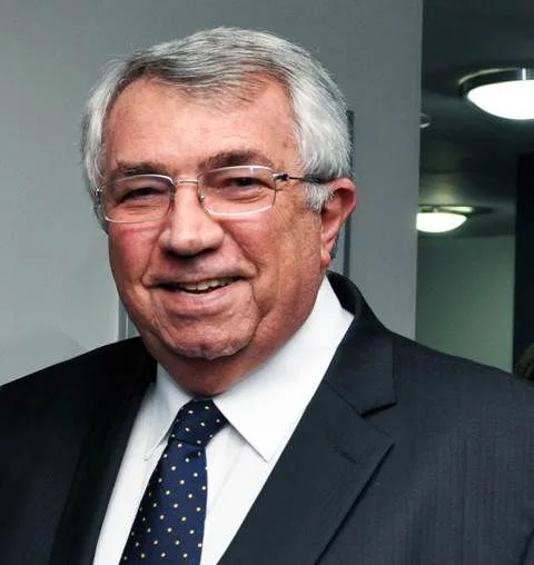 Morre aos 81 anos o ex-presidente da FIEC, Roberto Proença de Macêdo