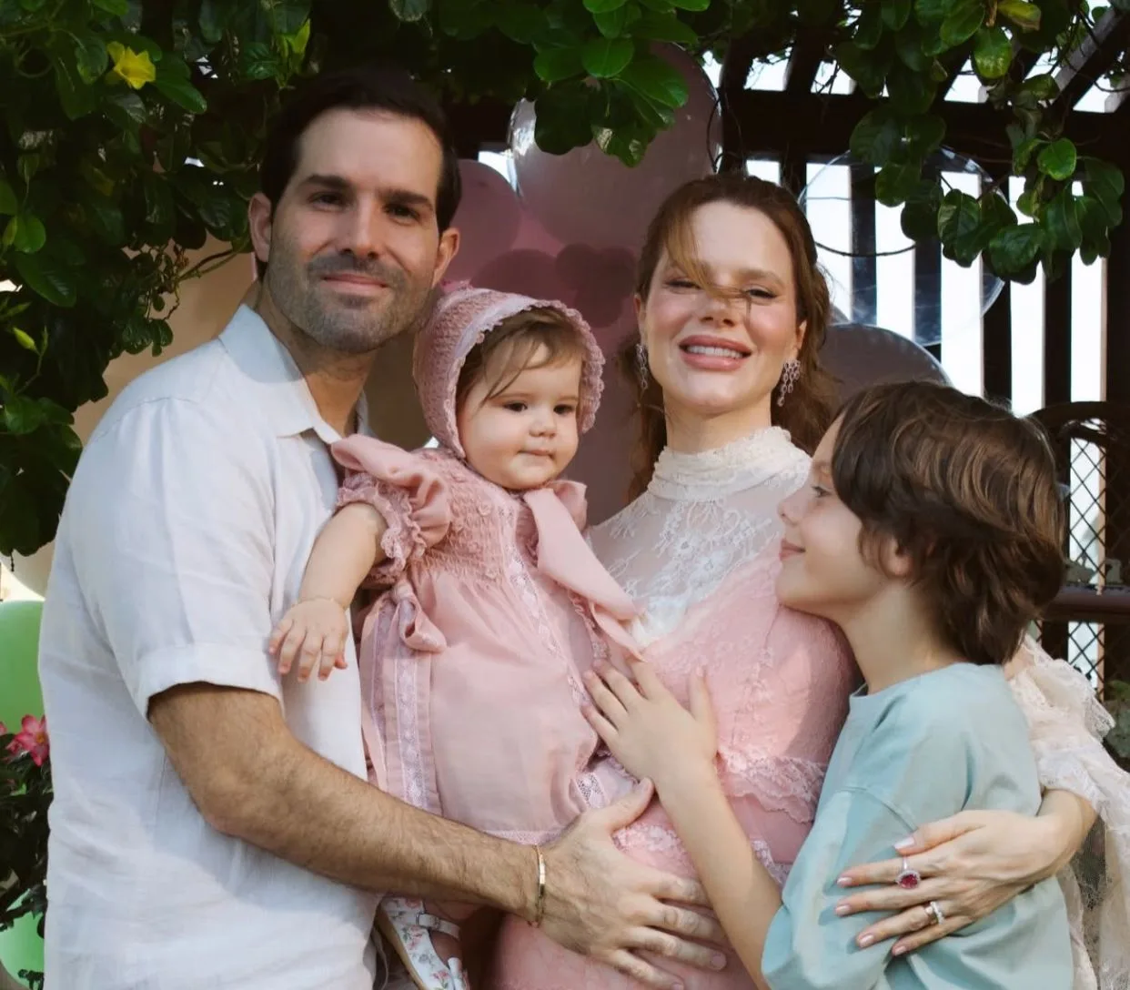 Paulinha Sampaio e Felipe Rocha celebram os dez meses da filha Lourdes Maria