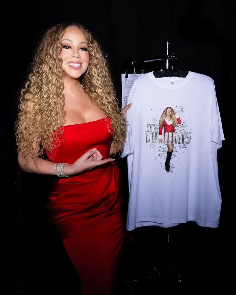 Mariah Carey segue reinando no Natal