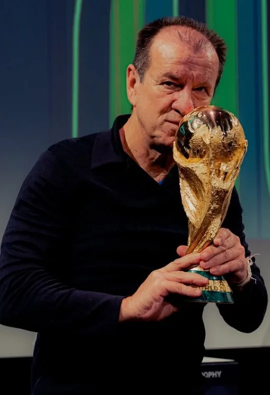 Dunga projeta vitória do Brasil na Copa de 2026