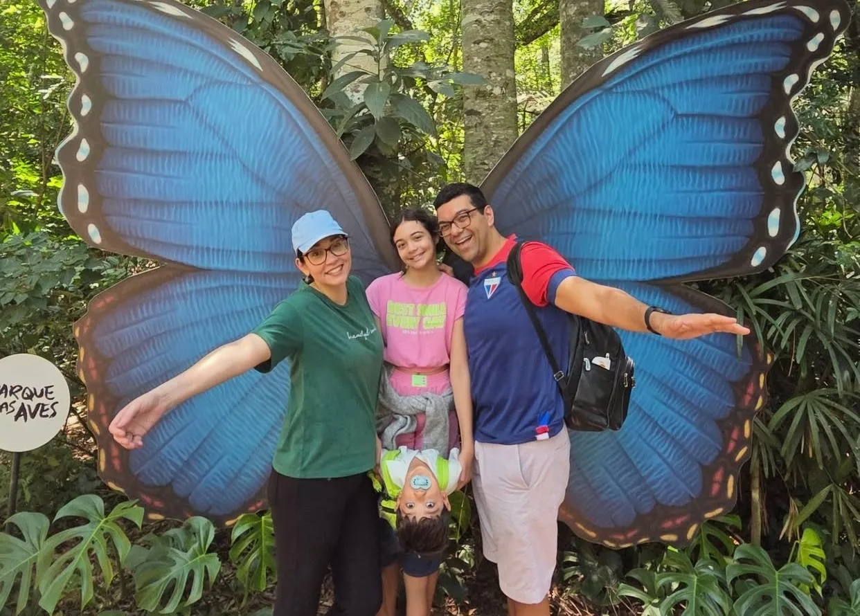 Luiz Esteves curte férias com a família no Paraná