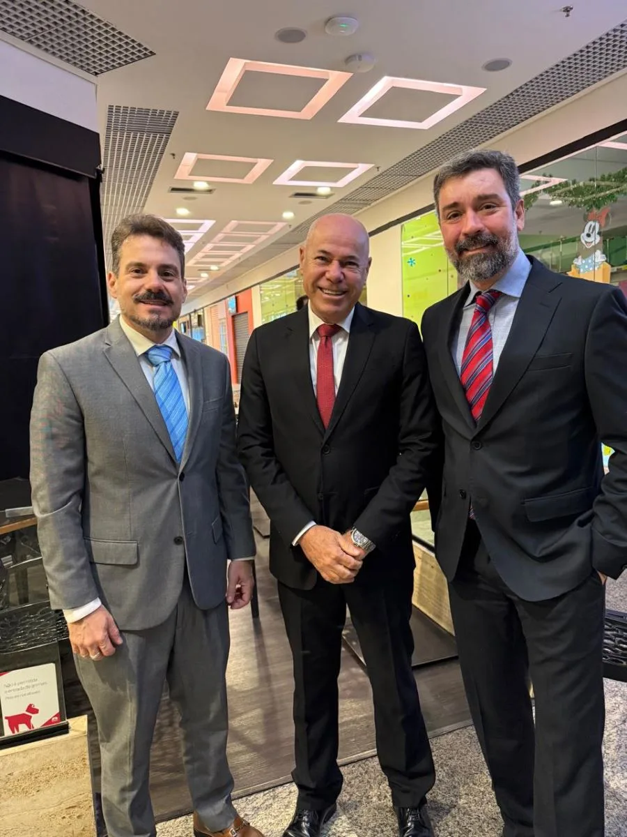 Miguel Dias Filho prestigia “Record Talks – O Capital Transforma” em Brasília