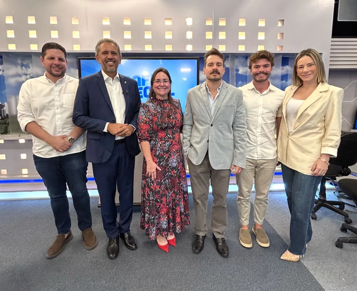 Elmano de Freitas concede entrevistas exclusivas à TV Cidade Fortaleza e à Jovem Pan News Fortaleza