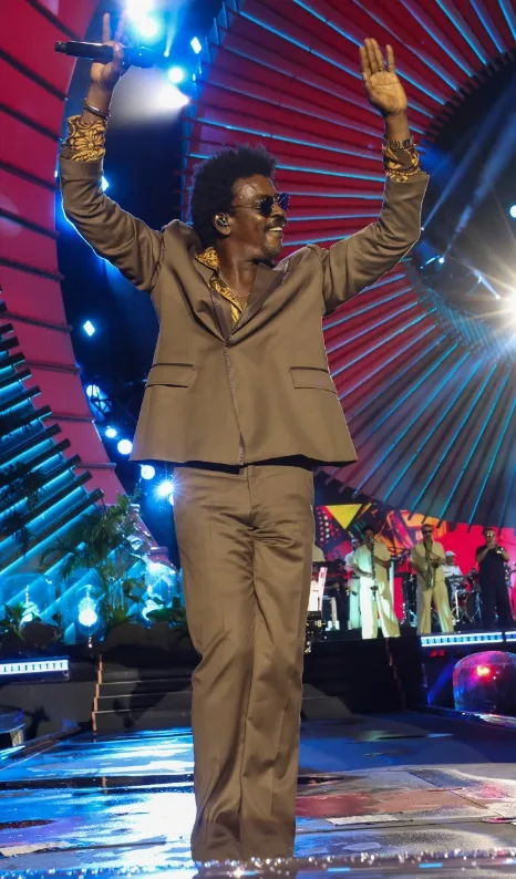 Seu Jorge fará a contagem regressiva para 2026 no Aterro da Praia de Iracema