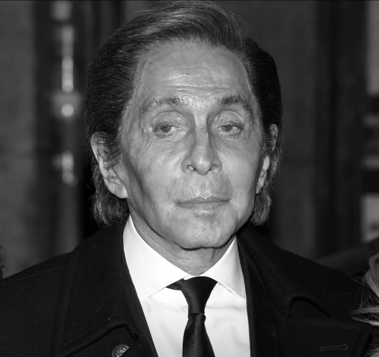 Morre Valentino Garavani, fundador da grife Valentino, aos 93 anos