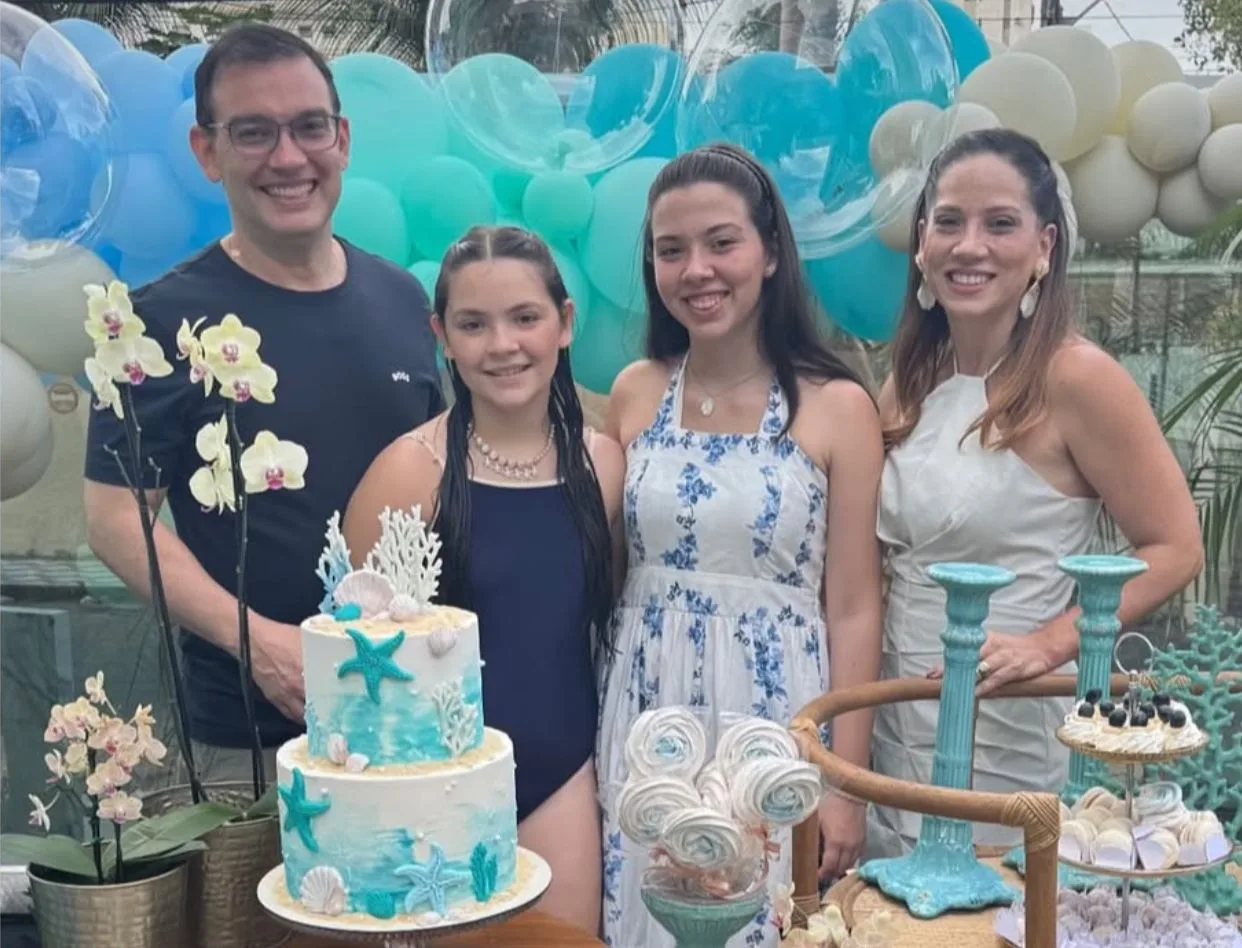 Ana Caroline e Leandro Dias festejaram os doze anos da filha Ana Cecília