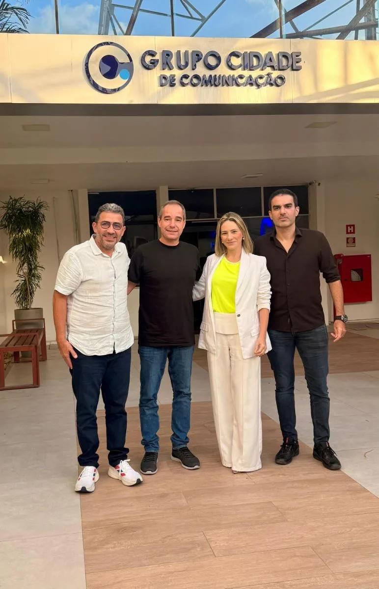 Presidente Nacional do Avante, Luiz Tibé visita Fortaleza e é recebido no Grupo Cidade