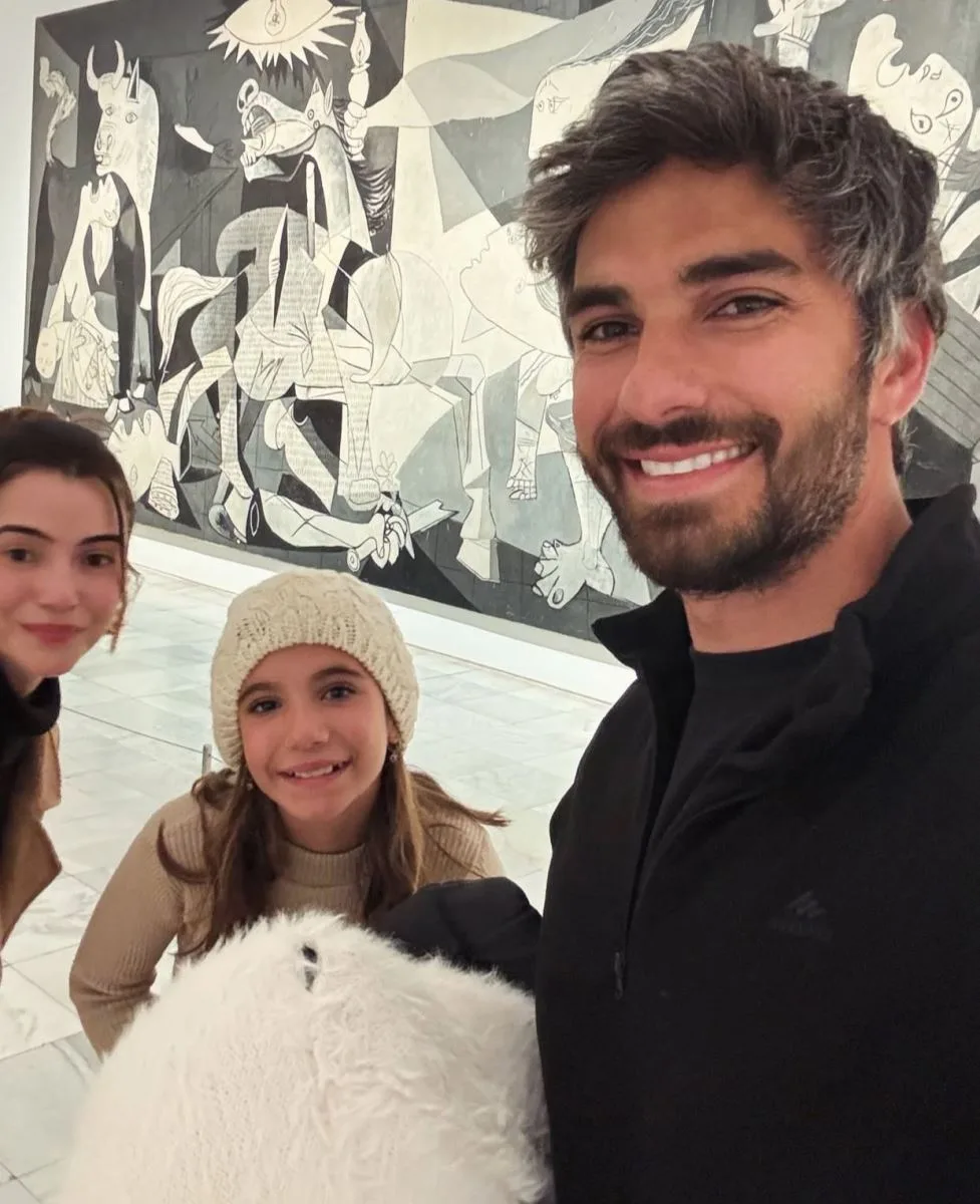 Hugo Moura vive roteiro especial de viagem com a namorada e a filha, Maria Flor