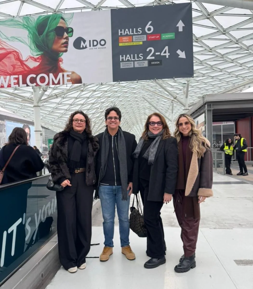 Luiziane Cavalcante, Cristiane Araújo, Roberta Fernandes e Panta Neto participam da Mido Eyewear