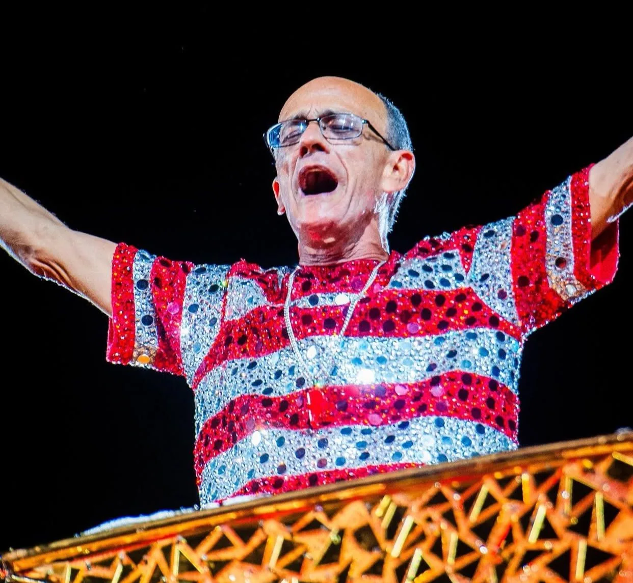 Vitória da Viradouro no Carnaval 2026 expõe drama familiar de Mestre Ciça nas redes