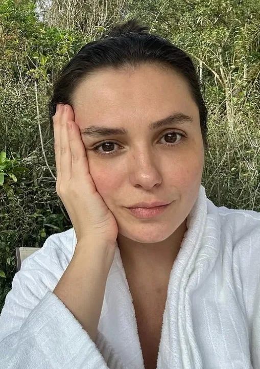 "O corpo não responde bem", desabafa Monica Iozzi após internação
