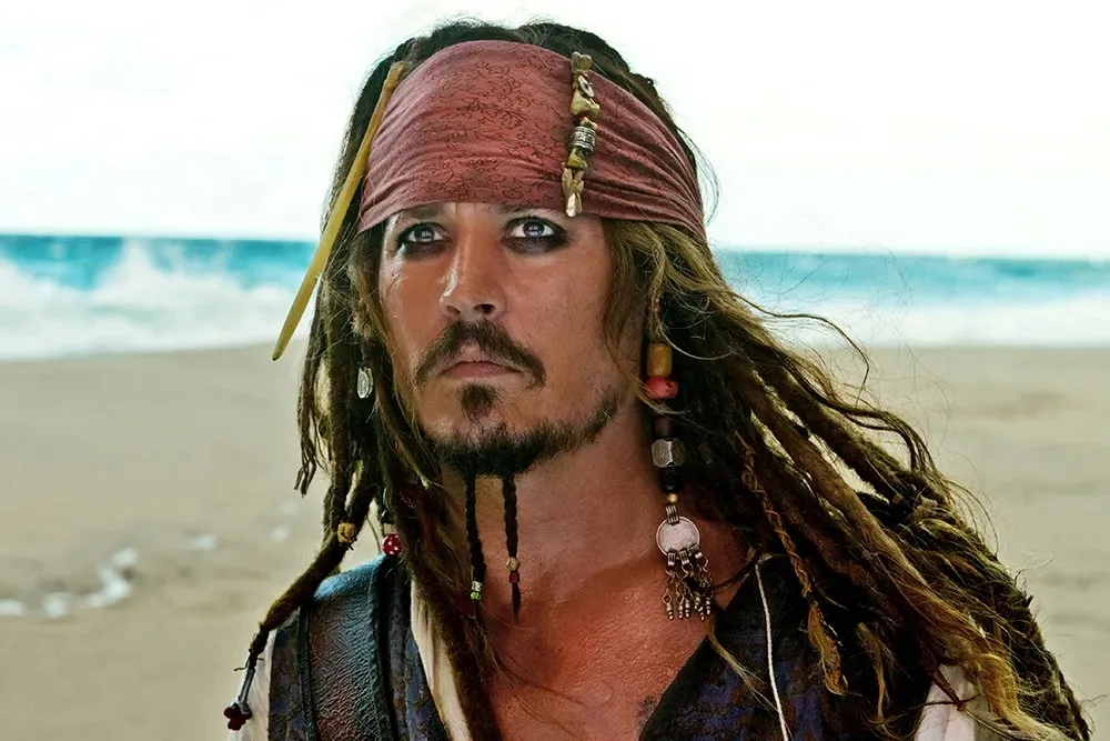 Johnny Depp é sondado para retornar à franquia "Piratas do Caribe"