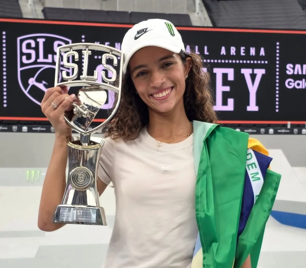 Rayssa Leal alia fortuna a propósito social e inspira nova geração no esporte
