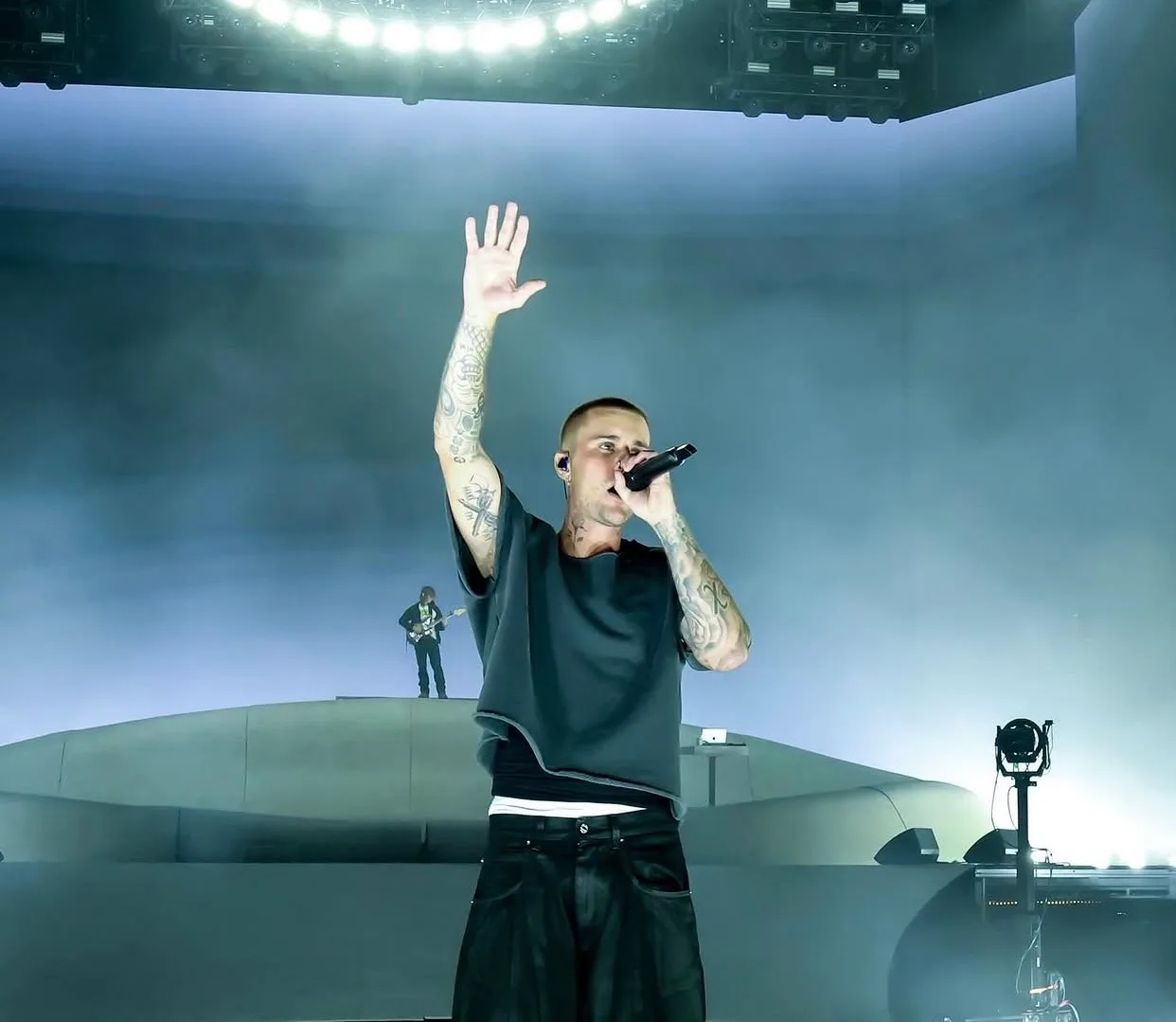 Justin Bieber volta aos holofotes e impulsiona clássico ao Top 3 global do Spotify