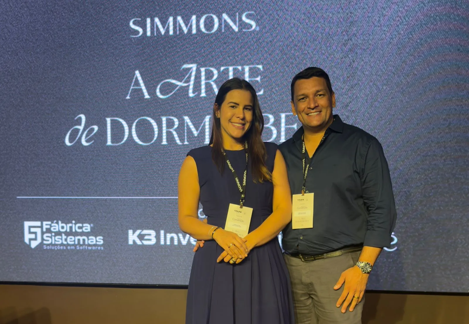 Simmons define estratégias e planos em convenção nacional
