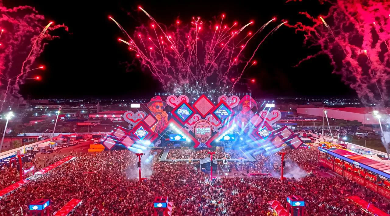 Cidade cenográfica, megapalco e shows marcam abertura do São João de Maracanaú 2026