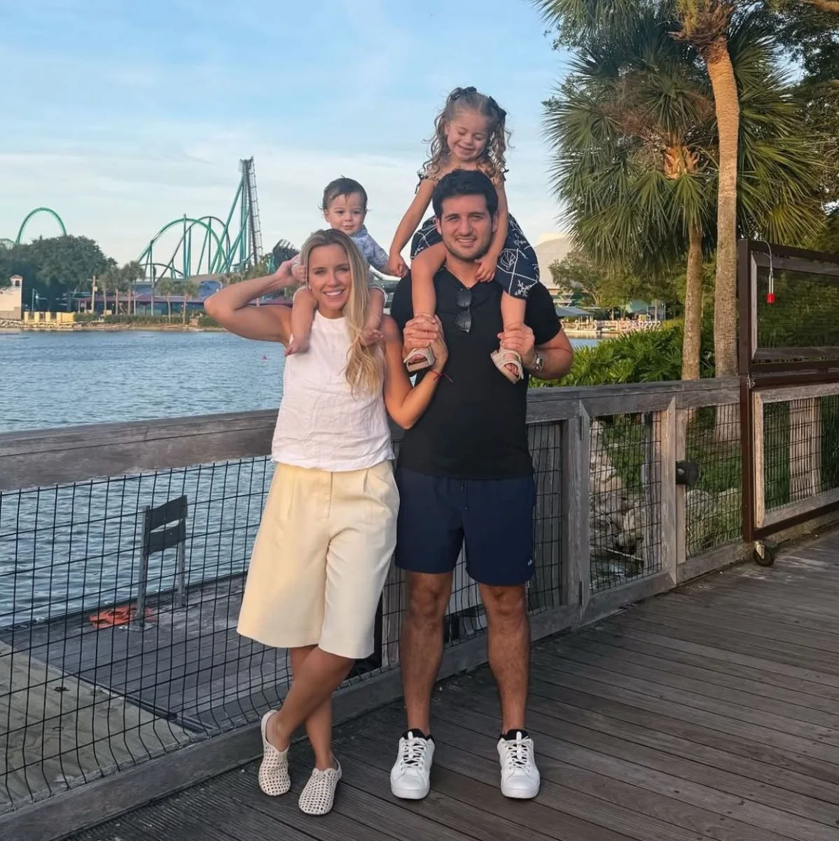 Fernanda Levy e Omar Macêdo vivem momentos especiais em family trip por Orlando
